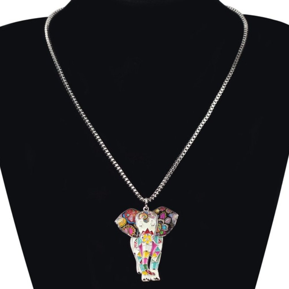Pendant: Exquisite Jungle Elephant Alloy - Picture 3 of 4
